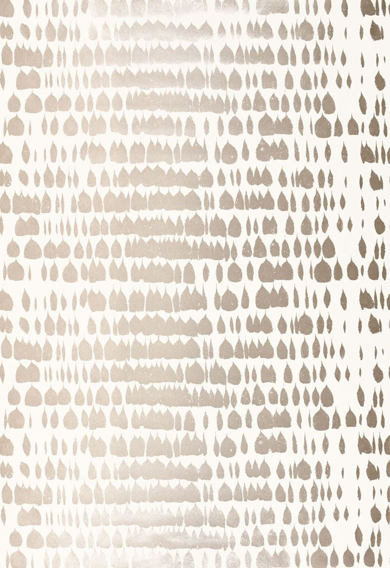 FSchumacher Wallpaper 5005880 Queen Of Spain Warm Silver