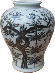 B&W Yuan Dynasty Bamboo Flaring Rim Jar